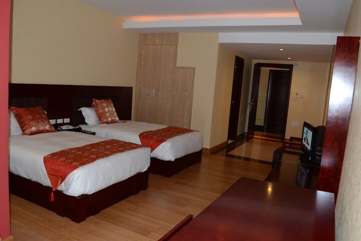Room 3 of 13