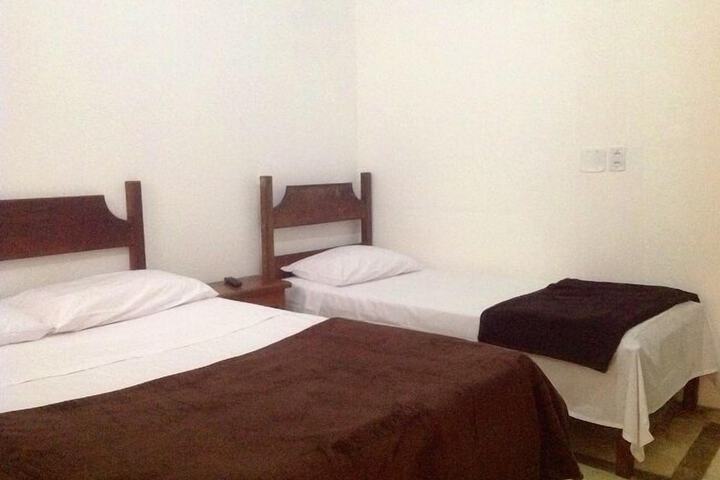 Room 6 of 32