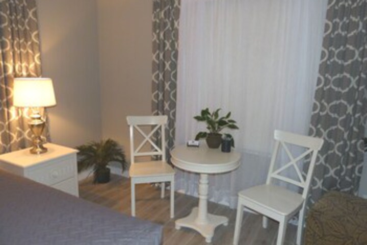 Room 37 of 120