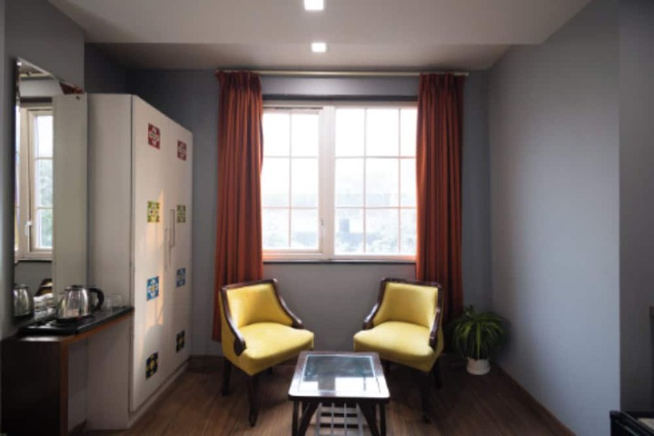 Room 8 of 25