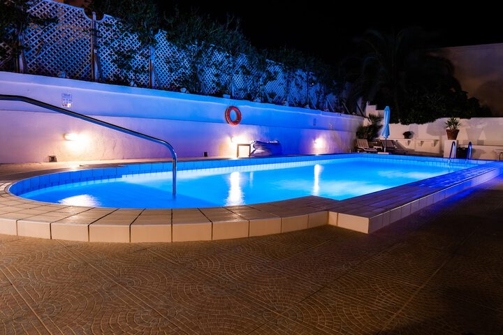 Pool 54 of 75