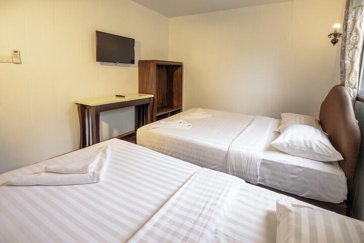 Room 21 of 289