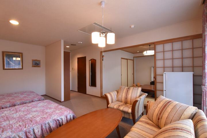 Room 21 of 63