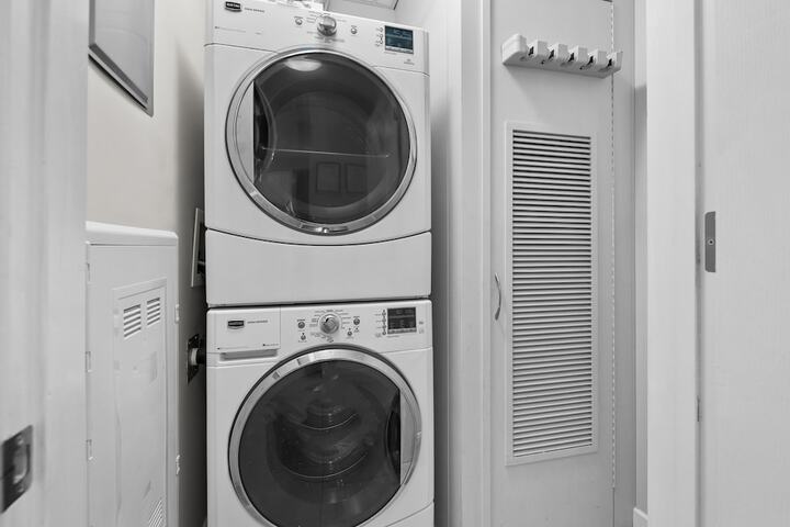 Laundry 87 of 108