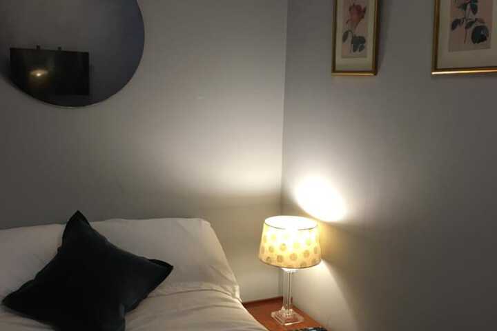 Room 16 of 38
