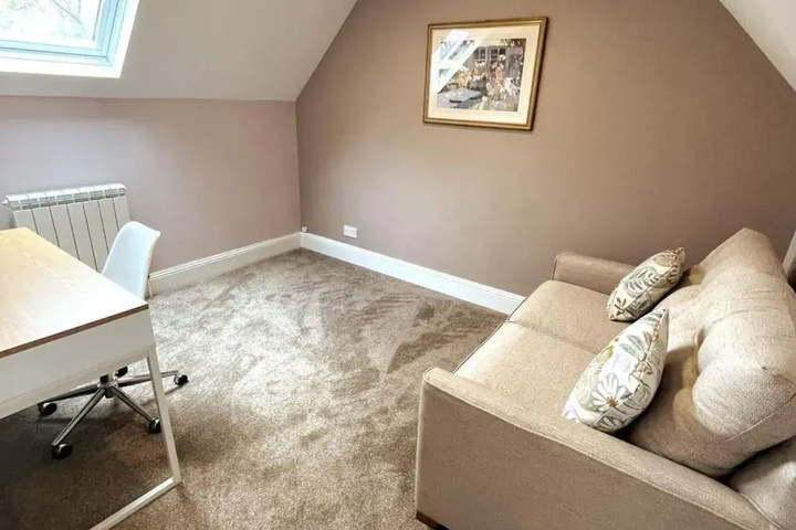Room 3 of 18
