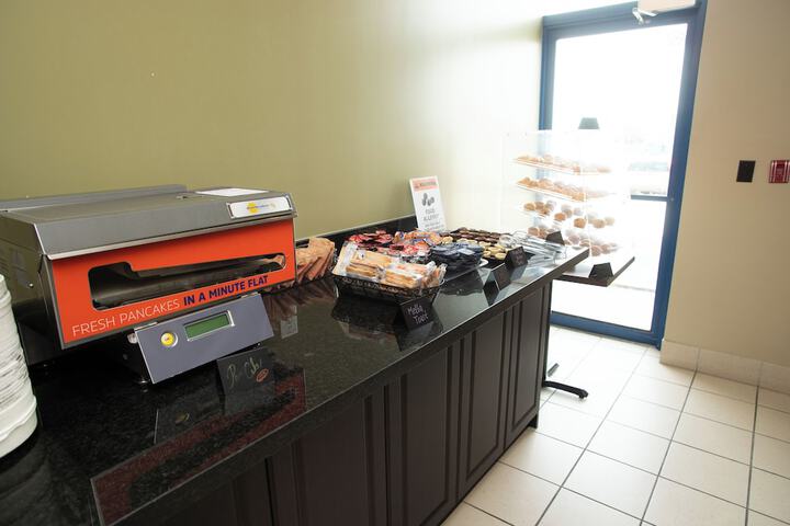 Breakfast/Coffee Service 38 of 39