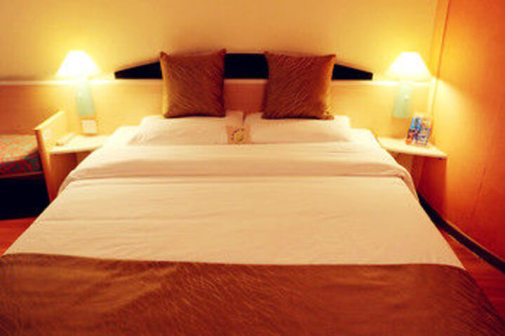 Room 12 of 29