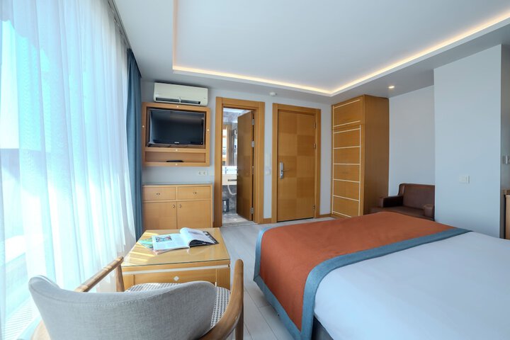 Room 19 of 66