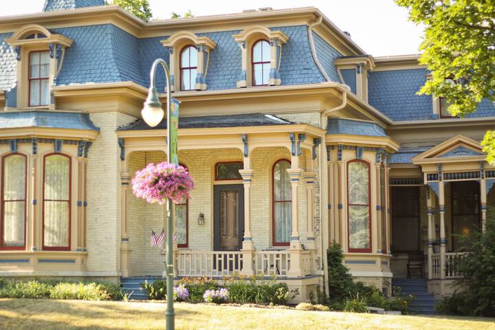 Hamilton House