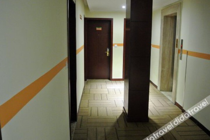 Tuke China Light Residence Hotel