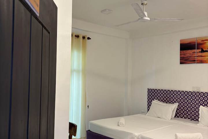 Room 14 of 52