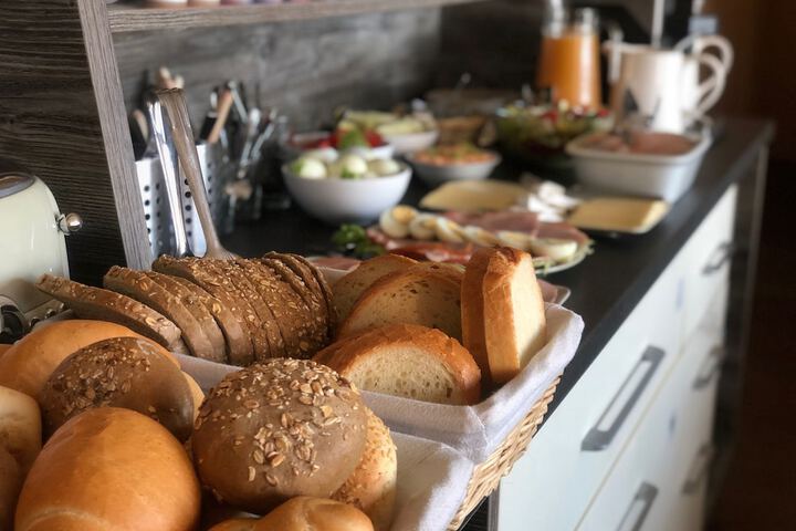 Breakfast/Coffee Service 60 of 98