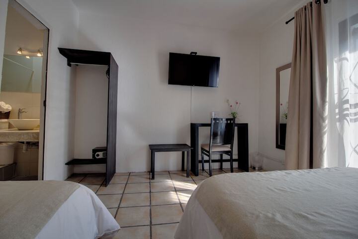 Room 15 of 83