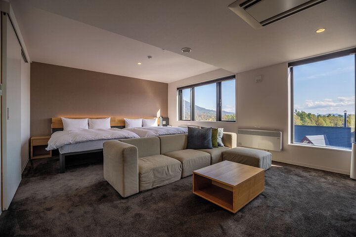 Room 16 of 34
