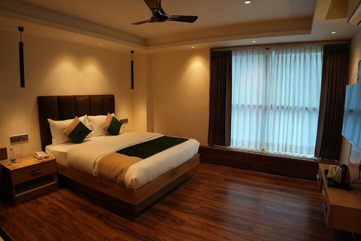Room 7 of 20