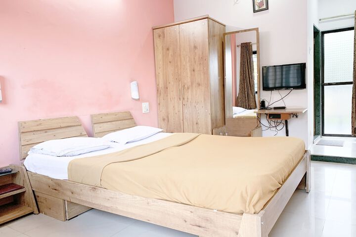 Room 17 of 57