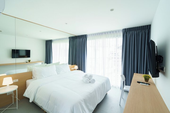 Room 2 of 29