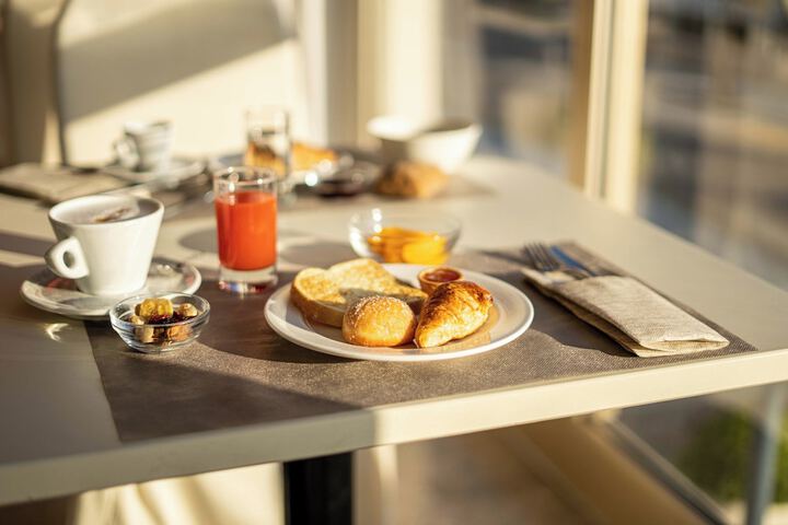 Breakfast meal