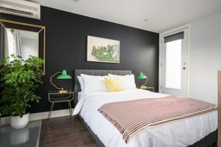 Room 10 of 44