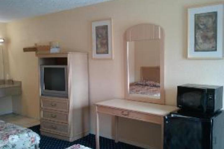Room 11 of 20