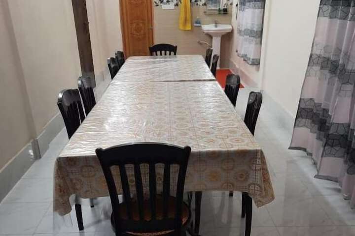 Dining 13 of 28