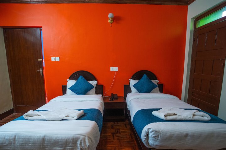 Room 25 of 94