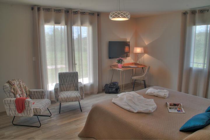 Room 4 of 44
