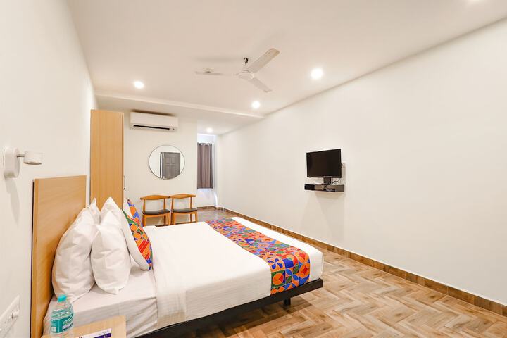 Room 19 of 30