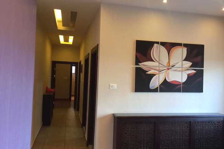 Ballroom/Hall 2 of 4