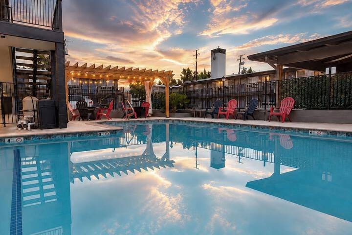 Pool 31 of 49