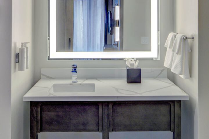 Bathroom sink