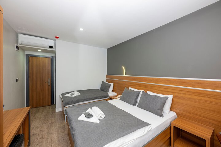 Room 15 of 41