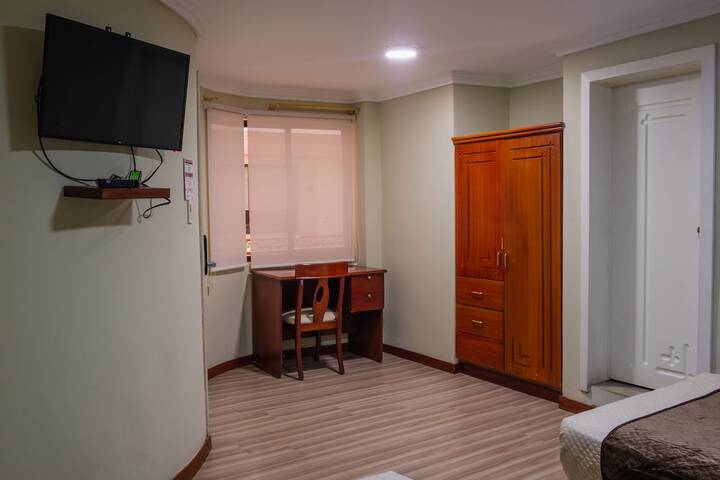 Room 13 of 144