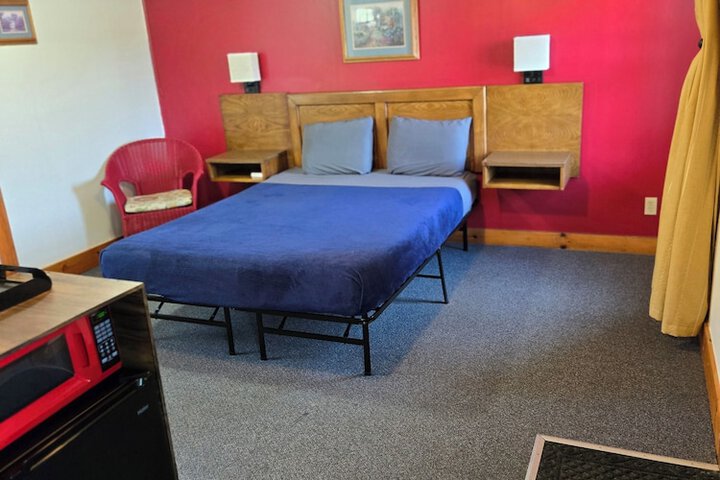 Room 35 of 69
