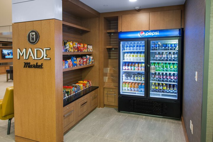 Snack bar