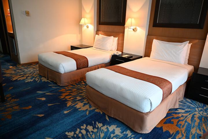 Room 15 of 46