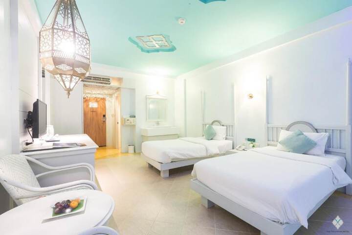 Room 25 of 189