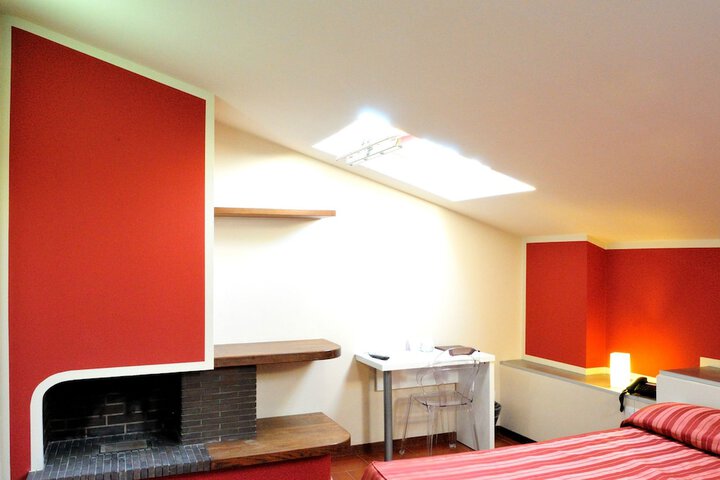 Room 12 of 35