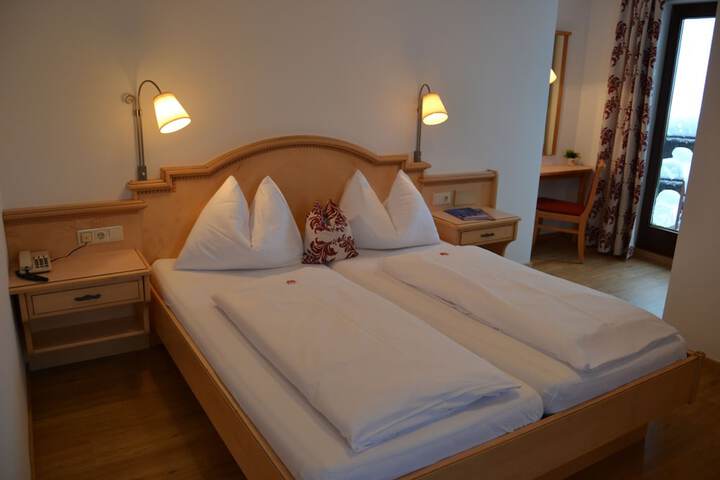 Room 15 of 74