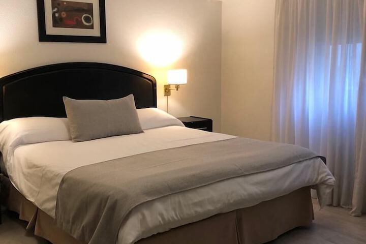 Room 17 of 37
