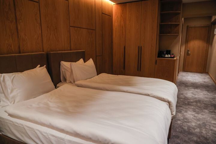 Hero Image 1 of 7