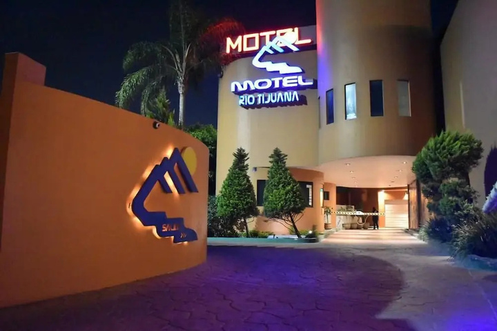 Hotel 6 of 7