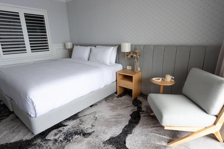 Room 40 of 84