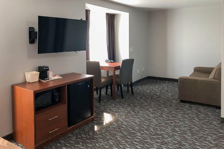 Room 16 of 35