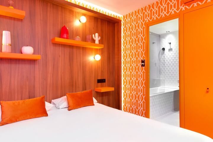 Room 42 of 140
