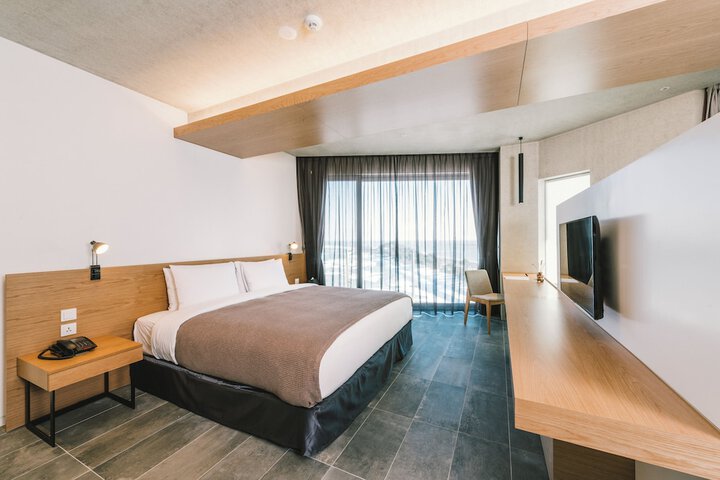Room 42 of 161