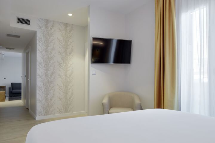 Room 18 of 43