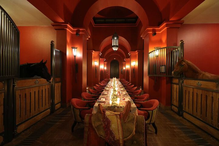 Dining 66 of 80