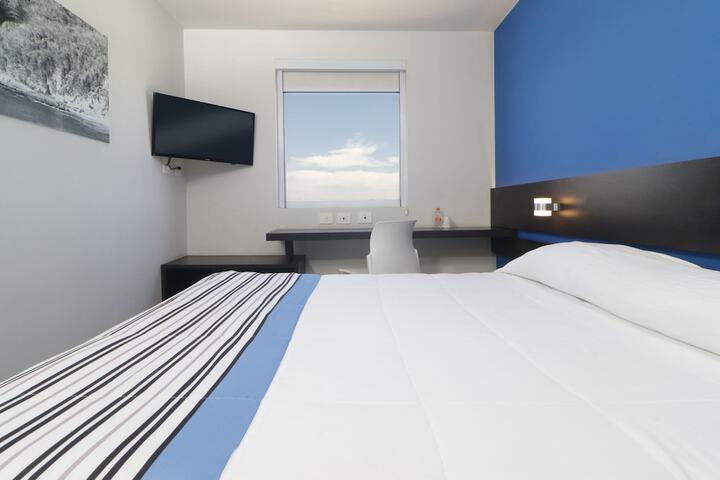 Room 12 of 48